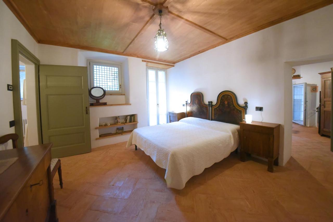 Villa Piano Nobile Al Roseto Del Drago San Bernardo  Exterior foto